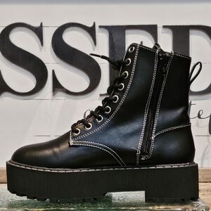 Divided H&M Chunky Combat Moto Side Zip Boots Wmns 7